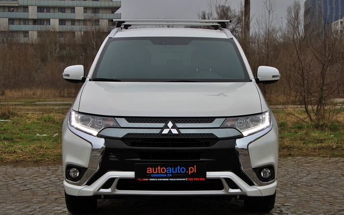 Mitsubishi Outlander cena 109900 przebieg: 41500, rok produkcji 2019 z Cedynia małe 301